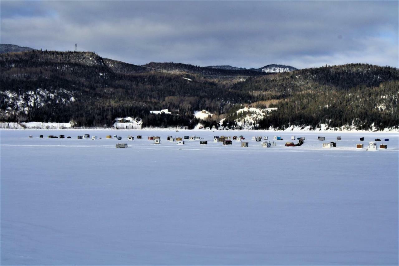 Panoramique Du Fjord LʼAnse-Saint-Jean Exterior foto